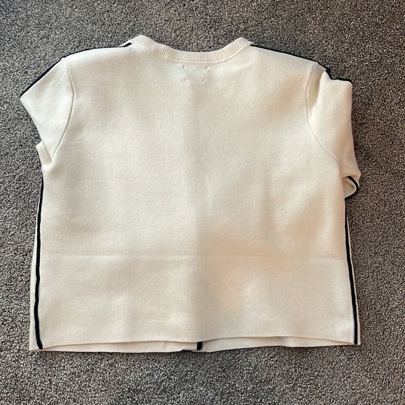 Great Chanel style cardigan - Picture 5 of 7